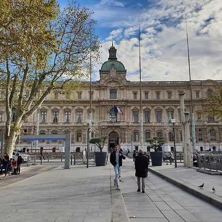 T2 Au Coeur Du Centre Ville De Marseille Exteriör bild